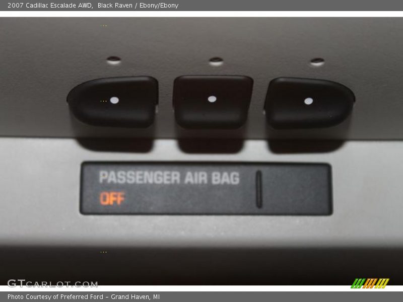 Black Raven / Ebony/Ebony 2007 Cadillac Escalade AWD