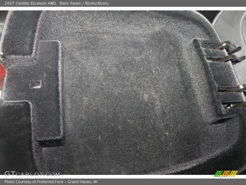 Black Raven / Ebony/Ebony 2007 Cadillac Escalade AWD