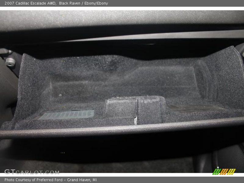 Black Raven / Ebony/Ebony 2007 Cadillac Escalade AWD