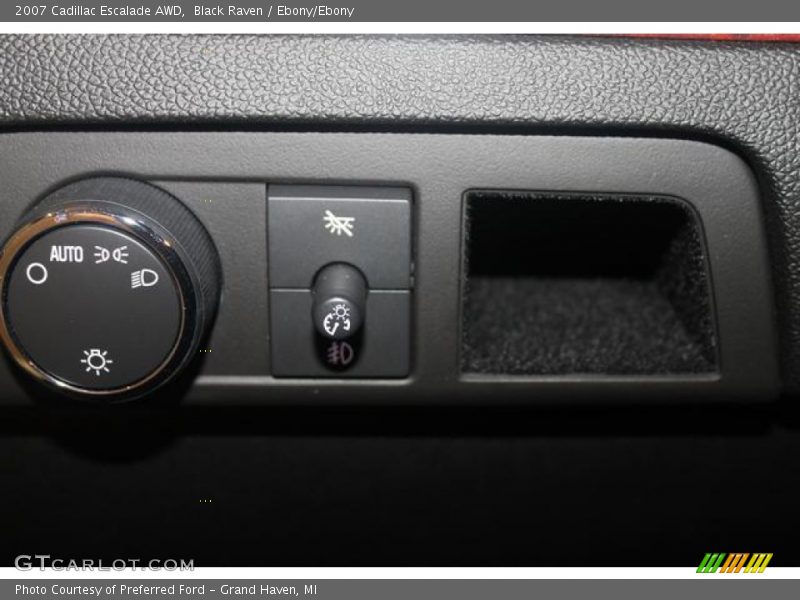 Black Raven / Ebony/Ebony 2007 Cadillac Escalade AWD