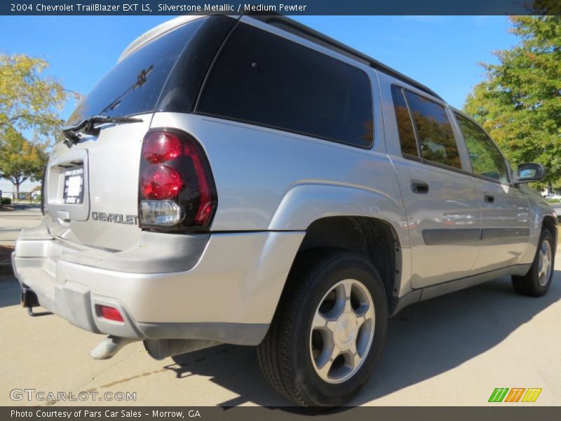 Silverstone Metallic / Medium Pewter 2004 Chevrolet TrailBlazer EXT LS