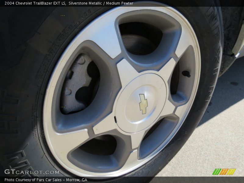 Silverstone Metallic / Medium Pewter 2004 Chevrolet TrailBlazer EXT LS