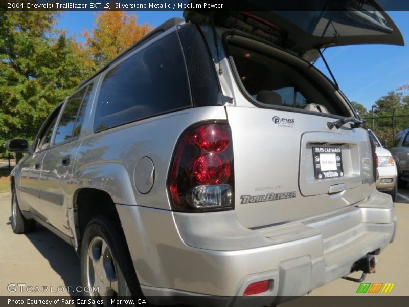 Silverstone Metallic / Medium Pewter 2004 Chevrolet TrailBlazer EXT LS