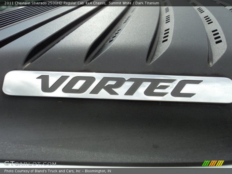 Summit White / Dark Titanium 2011 Chevrolet Silverado 2500HD Regular Cab 4x4 Chassis