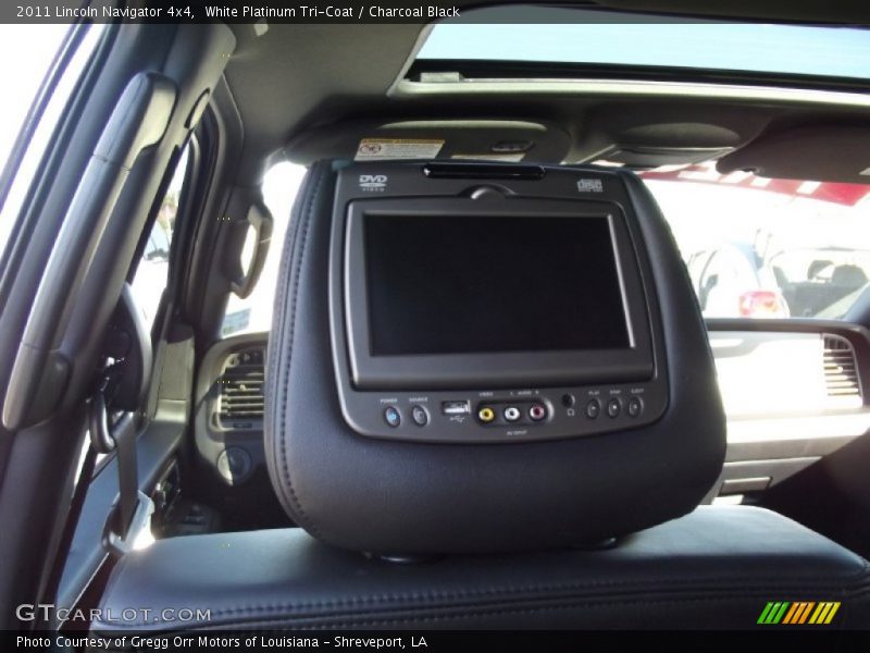 White Platinum Tri-Coat / Charcoal Black 2011 Lincoln Navigator 4x4