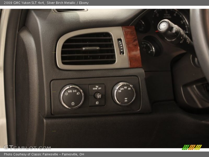 Silver Birch Metallic / Ebony 2009 GMC Yukon SLT 4x4