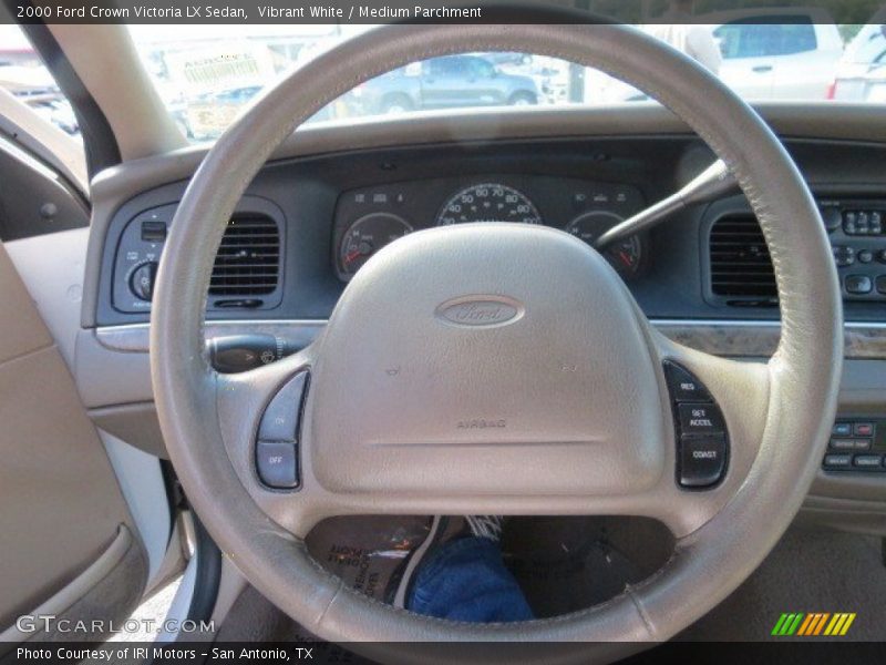 Vibrant White / Medium Parchment 2000 Ford Crown Victoria LX Sedan