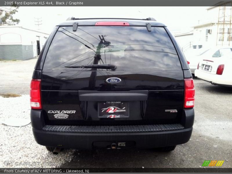 Black / Graphite 2005 Ford Explorer XLS 4x4