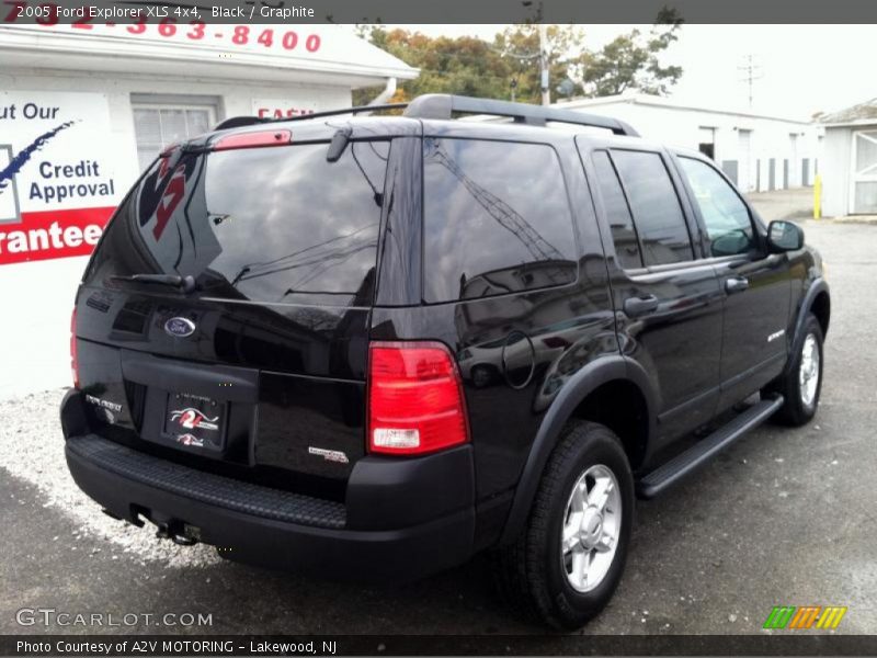 Black / Graphite 2005 Ford Explorer XLS 4x4