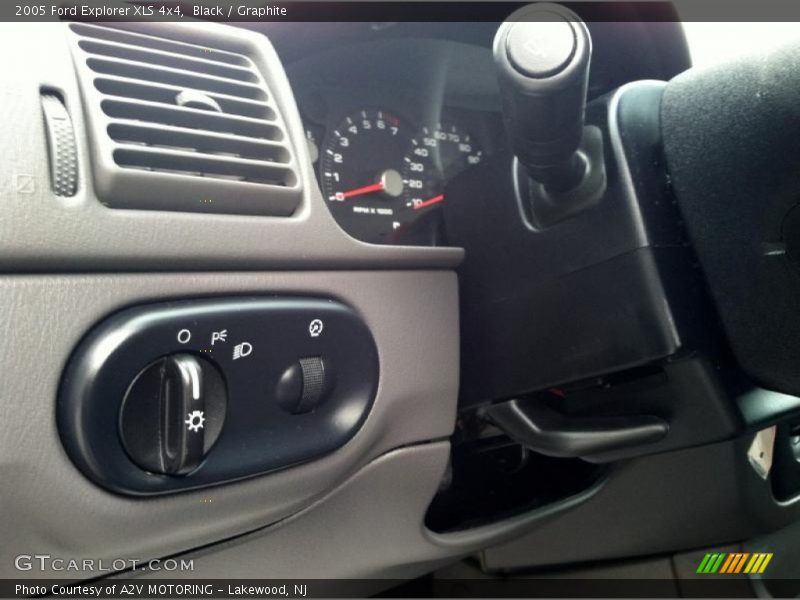 Black / Graphite 2005 Ford Explorer XLS 4x4