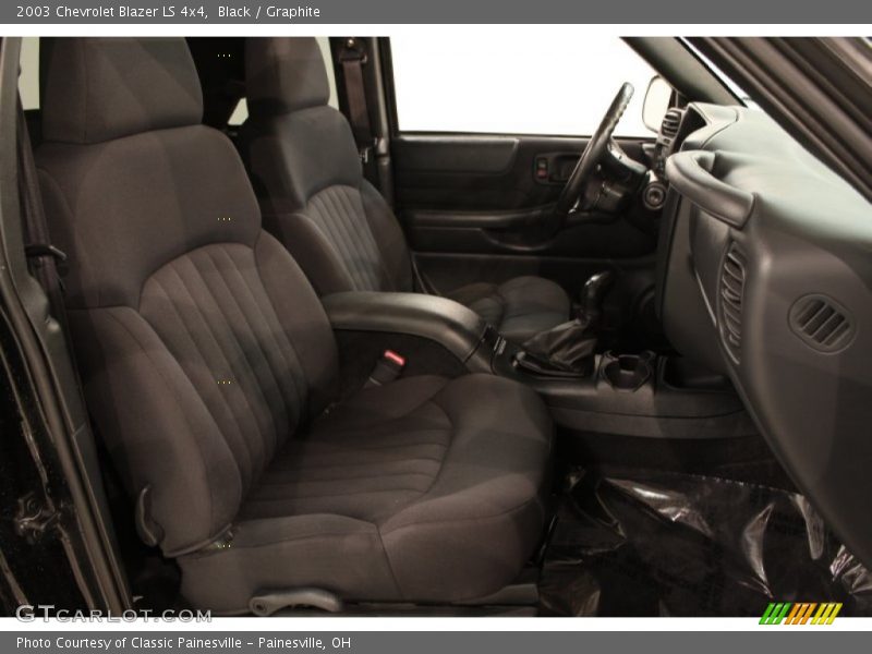 Black / Graphite 2003 Chevrolet Blazer LS 4x4