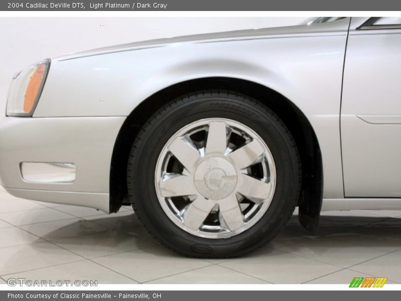 Light Platinum / Dark Gray 2004 Cadillac DeVille DTS