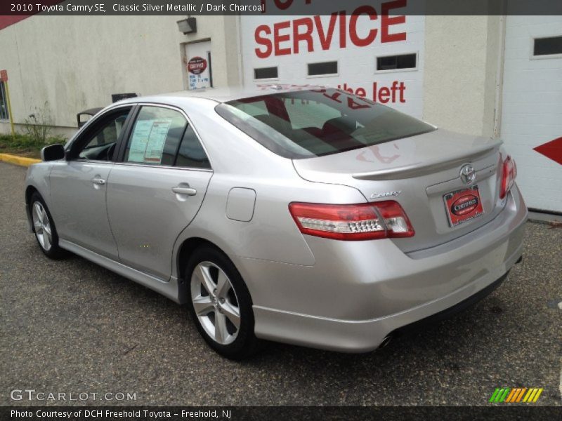 Classic Silver Metallic / Dark Charcoal 2010 Toyota Camry SE