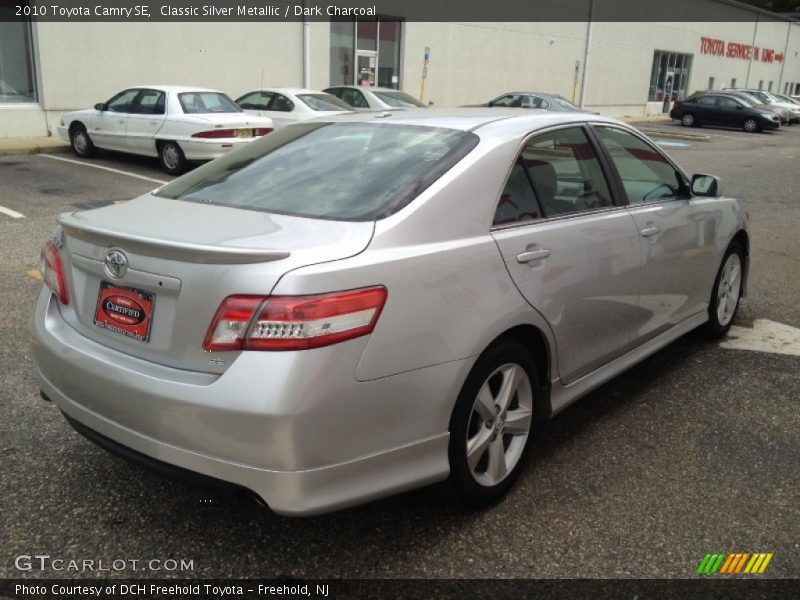 Classic Silver Metallic / Dark Charcoal 2010 Toyota Camry SE