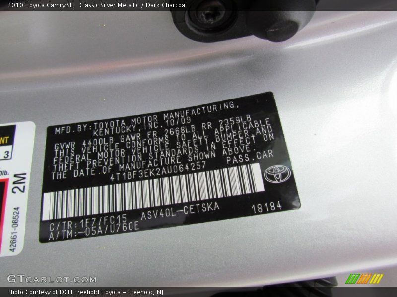 Classic Silver Metallic / Dark Charcoal 2010 Toyota Camry SE