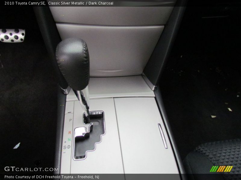 Classic Silver Metallic / Dark Charcoal 2010 Toyota Camry SE