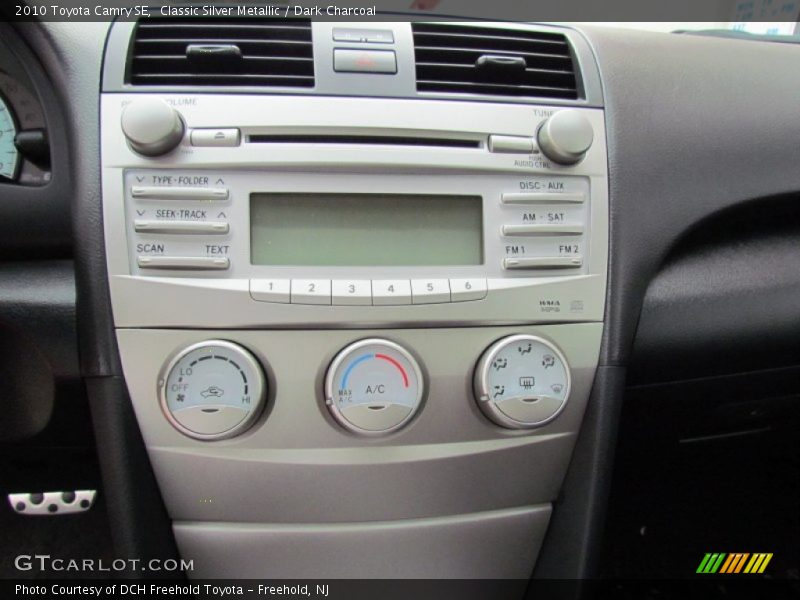 Classic Silver Metallic / Dark Charcoal 2010 Toyota Camry SE