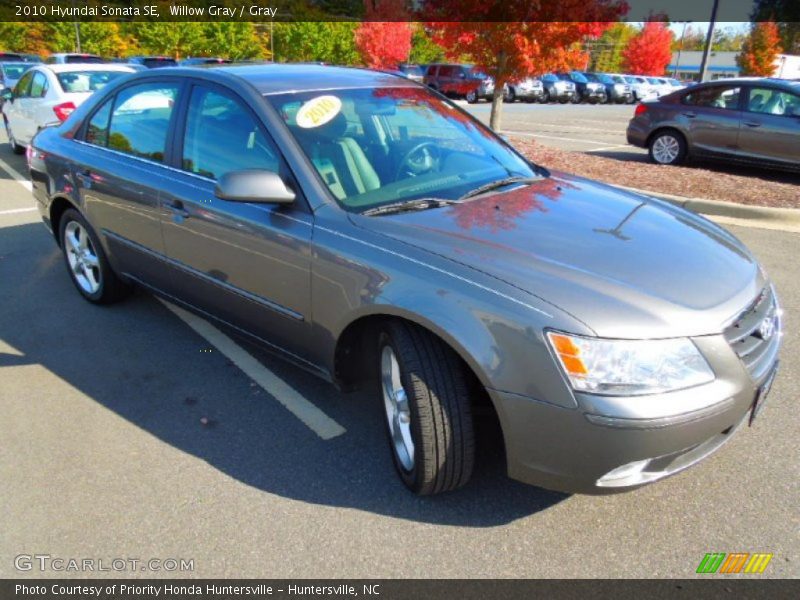 Willow Gray / Gray 2010 Hyundai Sonata SE