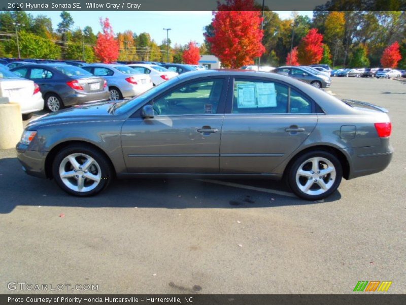 Willow Gray / Gray 2010 Hyundai Sonata SE