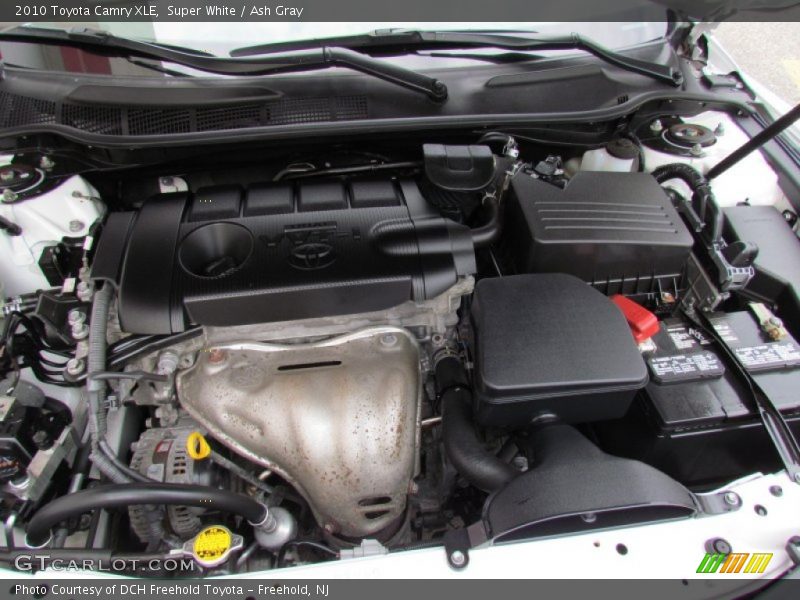 Super White / Ash Gray 2010 Toyota Camry XLE