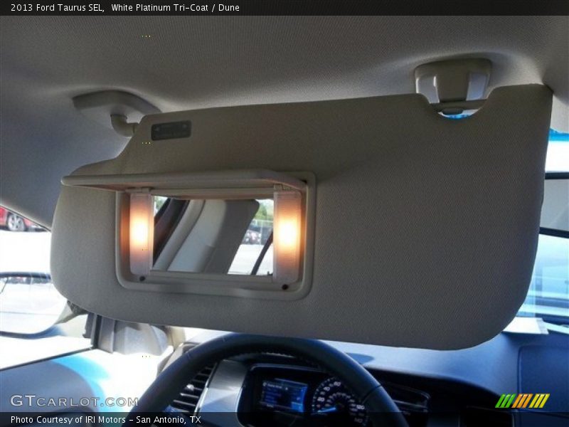 White Platinum Tri-Coat / Dune 2013 Ford Taurus SEL