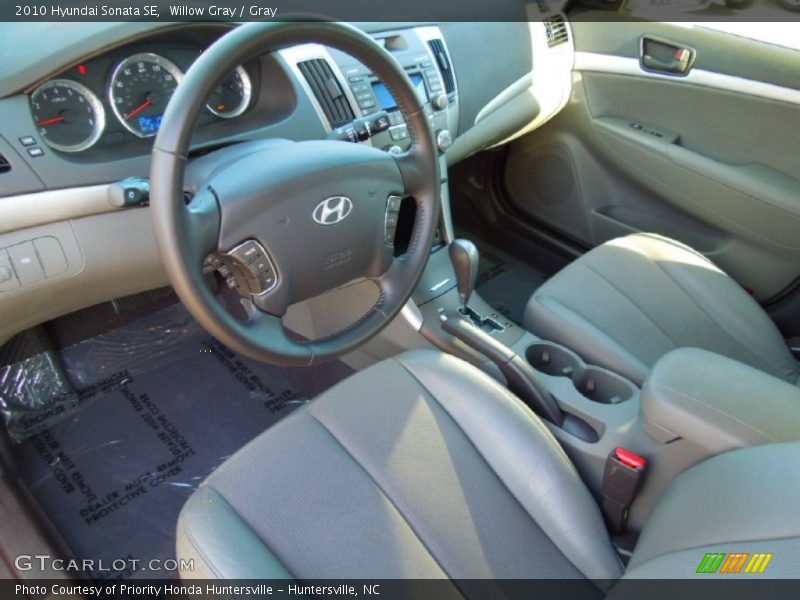 Willow Gray / Gray 2010 Hyundai Sonata SE