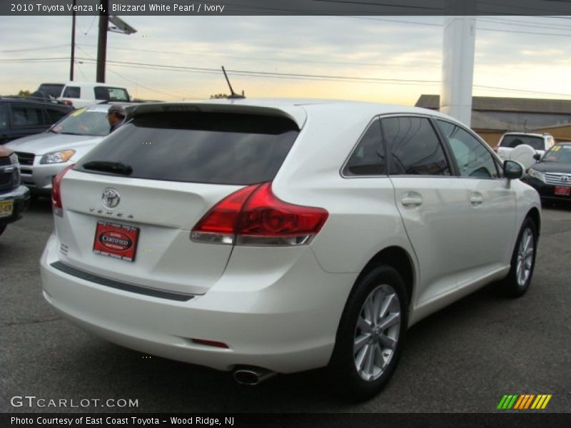 Blizzard White Pearl / Ivory 2010 Toyota Venza I4