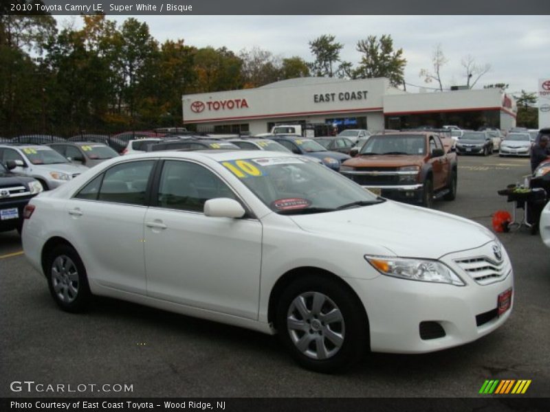 Super White / Bisque 2010 Toyota Camry LE
