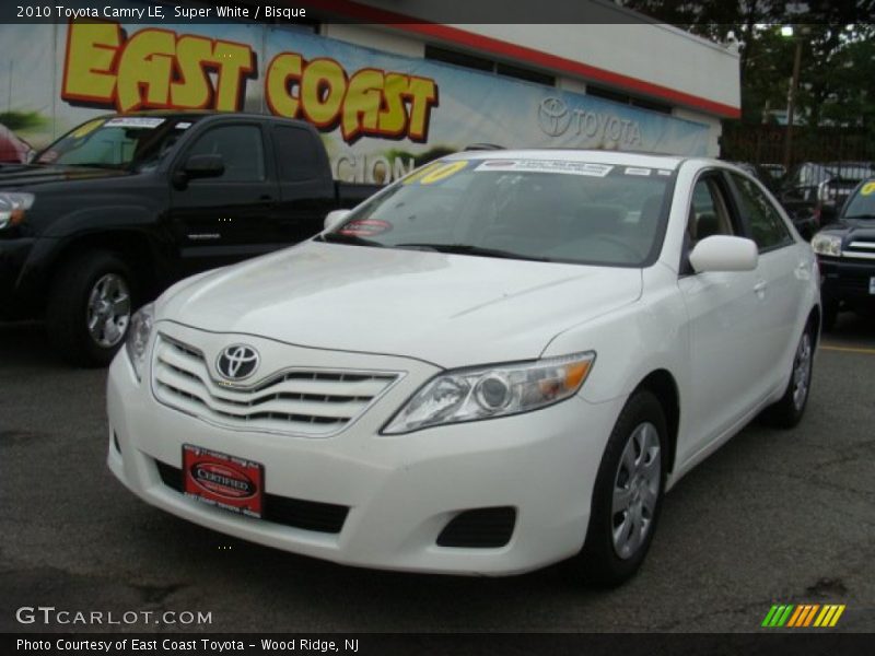 Super White / Bisque 2010 Toyota Camry LE