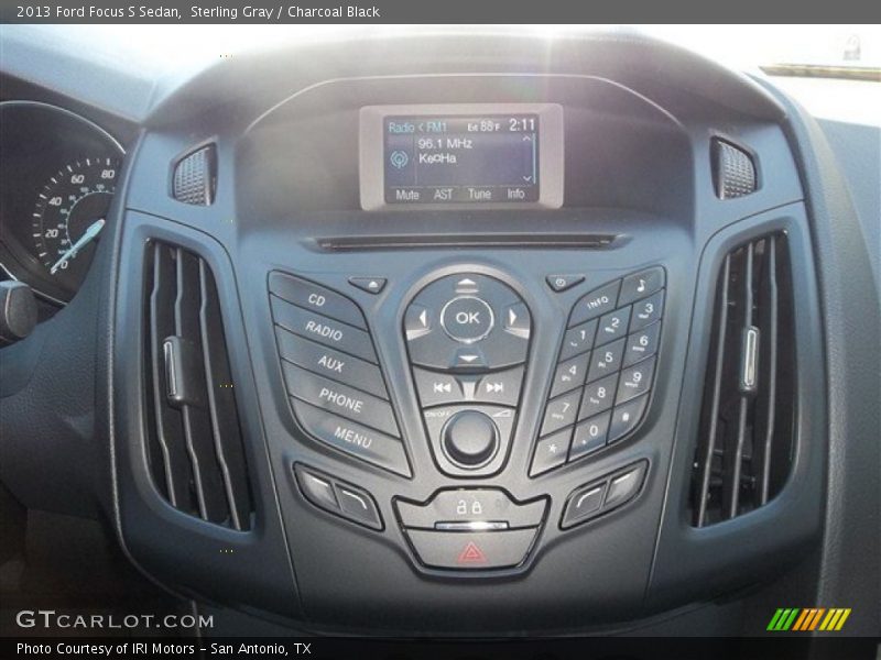 Sterling Gray / Charcoal Black 2013 Ford Focus S Sedan