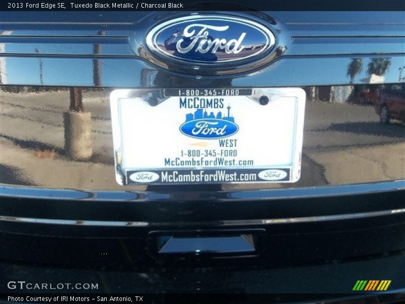 Tuxedo Black Metallic / Charcoal Black 2013 Ford Edge SE
