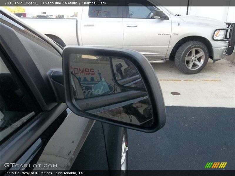 Tuxedo Black Metallic / Charcoal Black 2013 Ford Edge SE