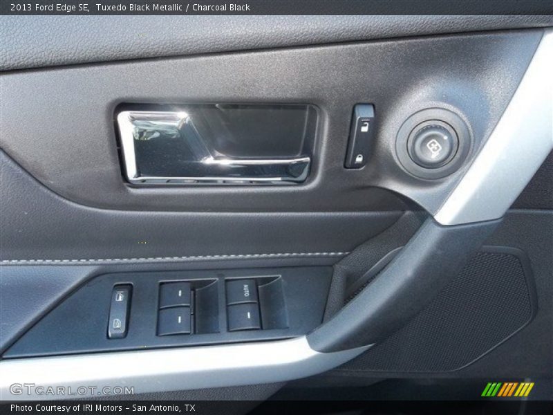 Tuxedo Black Metallic / Charcoal Black 2013 Ford Edge SE