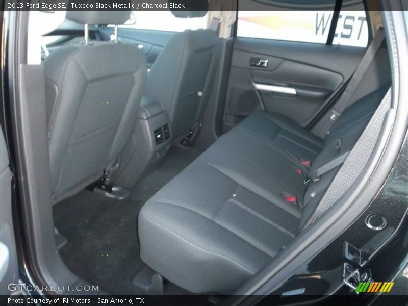 Tuxedo Black Metallic / Charcoal Black 2013 Ford Edge SE