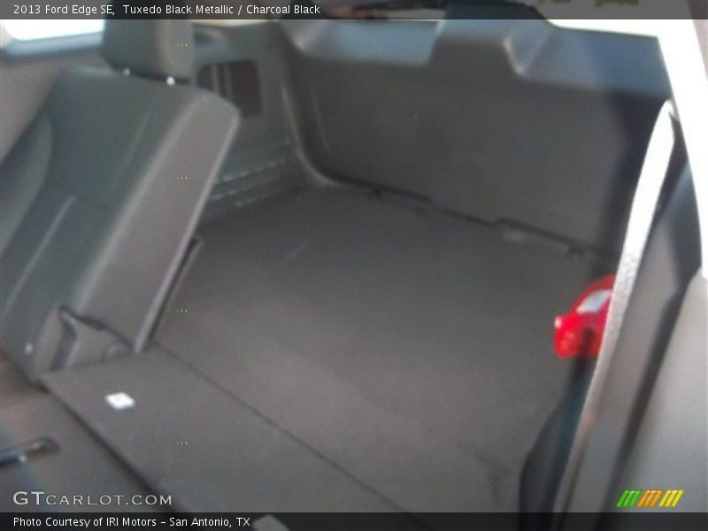 Tuxedo Black Metallic / Charcoal Black 2013 Ford Edge SE