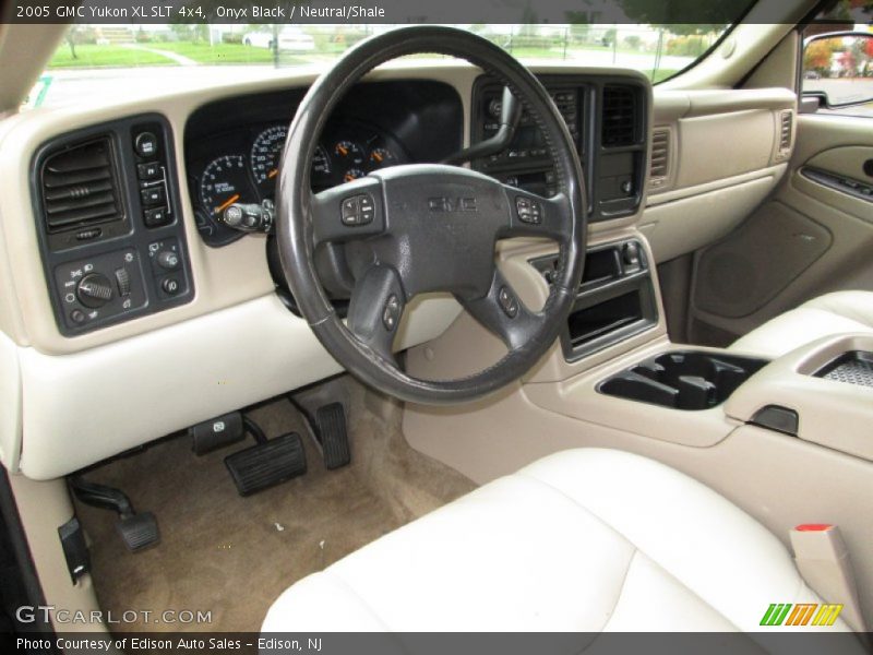 Onyx Black / Neutral/Shale 2005 GMC Yukon XL SLT 4x4