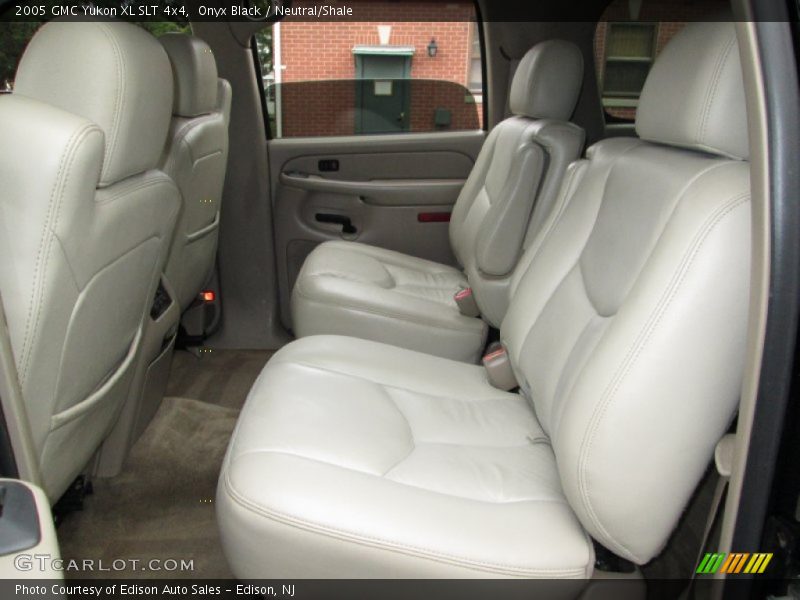 Onyx Black / Neutral/Shale 2005 GMC Yukon XL SLT 4x4