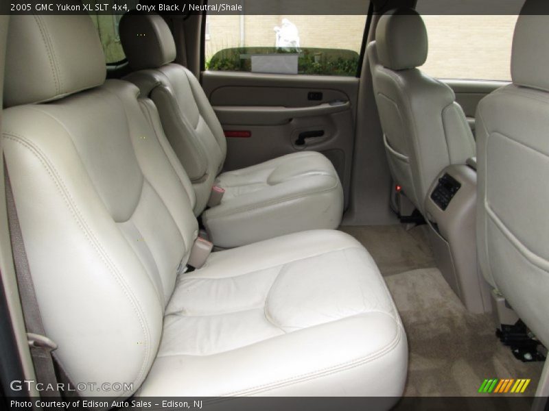 Onyx Black / Neutral/Shale 2005 GMC Yukon XL SLT 4x4