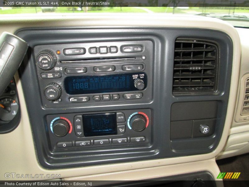 Onyx Black / Neutral/Shale 2005 GMC Yukon XL SLT 4x4