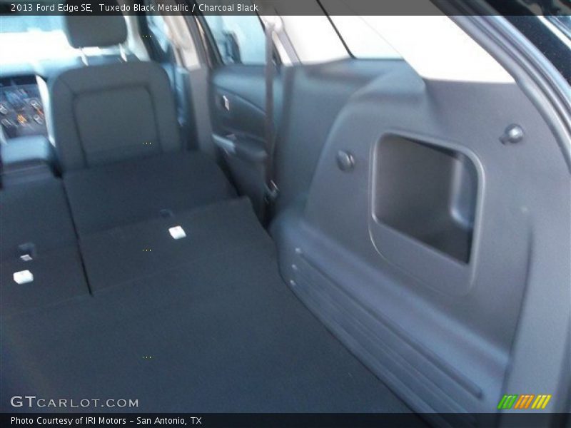 Tuxedo Black Metallic / Charcoal Black 2013 Ford Edge SE