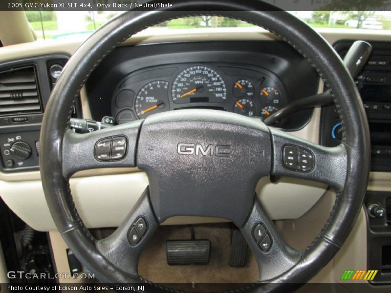 Onyx Black / Neutral/Shale 2005 GMC Yukon XL SLT 4x4
