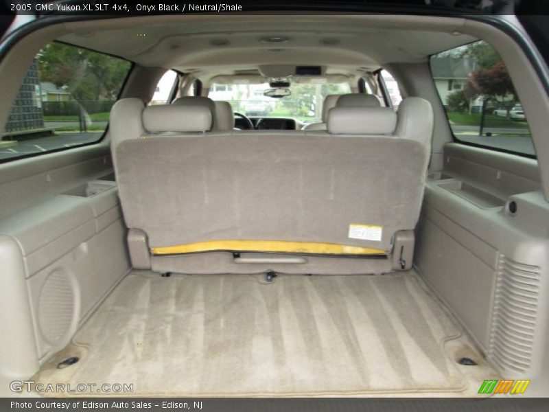 Onyx Black / Neutral/Shale 2005 GMC Yukon XL SLT 4x4