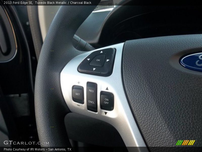 Tuxedo Black Metallic / Charcoal Black 2013 Ford Edge SE