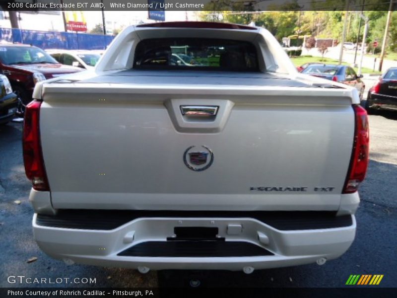 White Diamond / Light Cashmere 2008 Cadillac Escalade EXT AWD