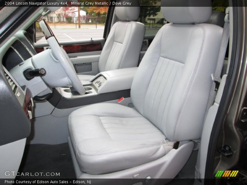 Mineral Grey Metallic / Dove Grey 2004 Lincoln Navigator Luxury 4x4