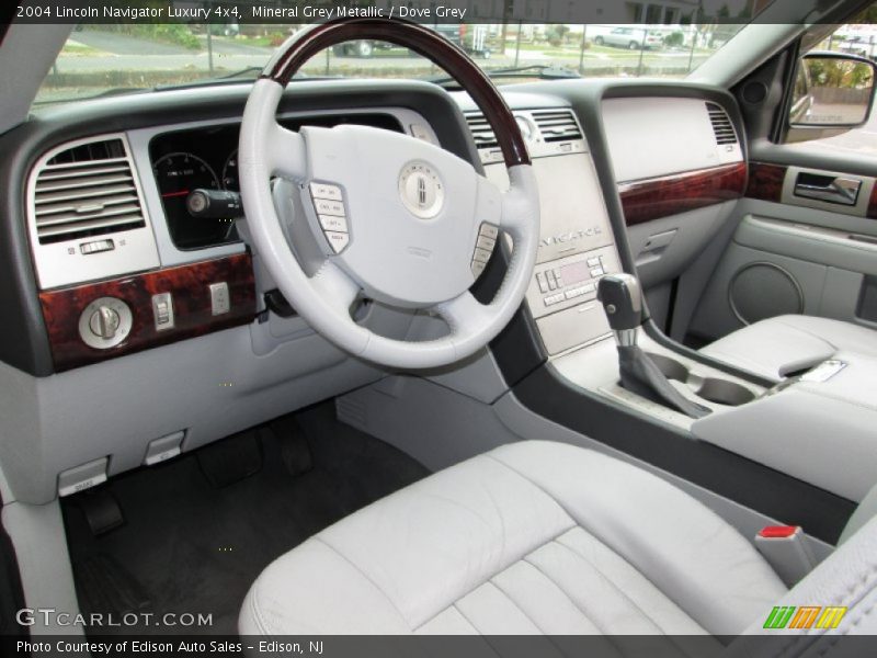 Mineral Grey Metallic / Dove Grey 2004 Lincoln Navigator Luxury 4x4