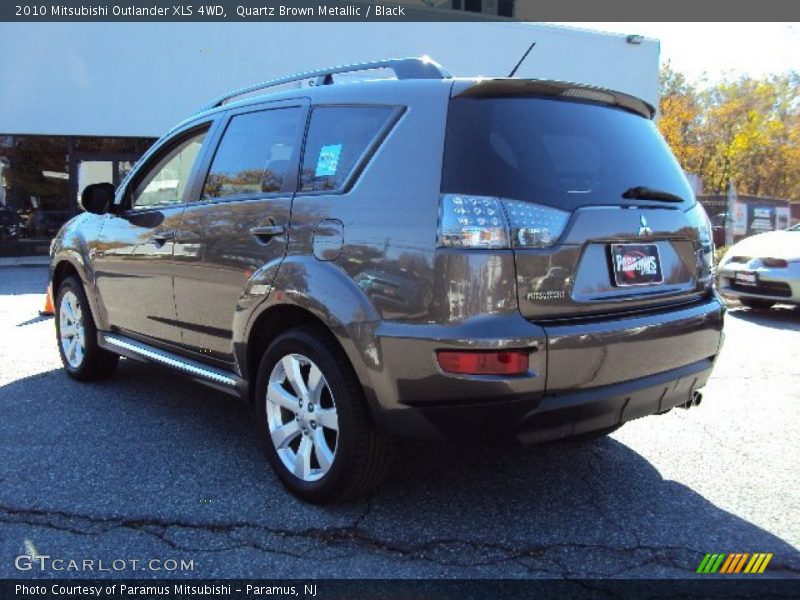 Quartz Brown Metallic / Black 2010 Mitsubishi Outlander XLS 4WD