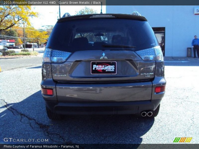 Quartz Brown Metallic / Black 2010 Mitsubishi Outlander XLS 4WD