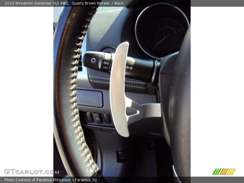 Quartz Brown Metallic / Black 2010 Mitsubishi Outlander XLS 4WD