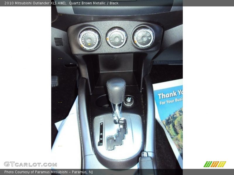 Quartz Brown Metallic / Black 2010 Mitsubishi Outlander XLS 4WD